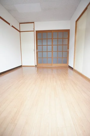 のマンスリーマンション・ウィークリーマンション「エルディム藤ニュータウン２ 201・和室(No.1291476)」メイン画像