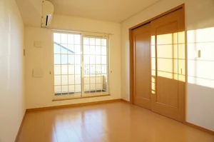 のマンスリーマンション・ウィークリーマンション「ファミール　Ⅱ 201・洋室(No.1291486)」メイン画像