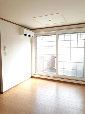 六軒駅（三重県）のマンスリーマンション・ウィークリーマンション「ノーブル　Ｄ棟 201・洋室(No.1291667)」メイン画像