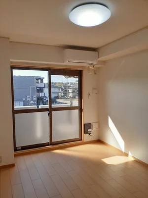 中川原駅（三重県）のマンスリーマンション・ウィークリーマンション「ソレアード・Ｋ・Ｓ 202・洋室(No.1291675)」メイン画像