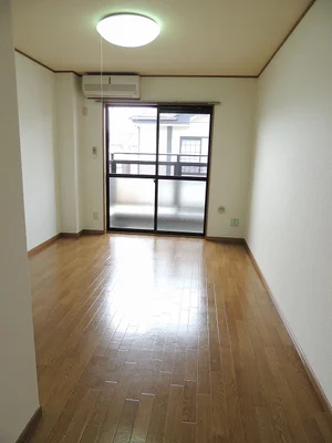 高松市のマンスリーマンション・ウィークリーマンション「カリーノ・ハウス　Ｂ 201・洋室(No.1291819)」メイン画像