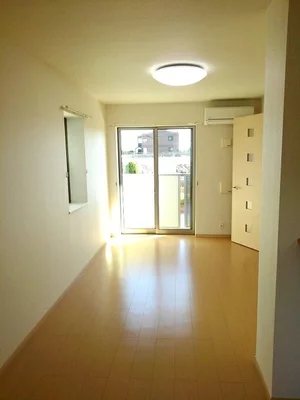 山口県のマンスリーマンション・ウィークリーマンション「カルムＳ・２ 103・洋室(No.1291885)」メイン画像