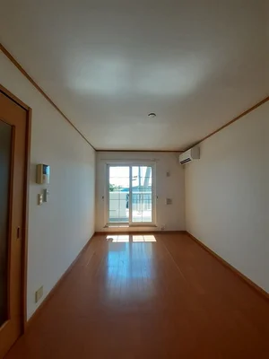 村上市のマンスリーマンション・ウィークリーマンション「タイ夢ハウスⅠ 201・洋室(No.1292161)」メイン画像