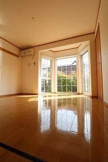 大分県の大東建託リーシング株式会社のマンスリーマンション・ウィークリーマンション「エスポアール　Ⅲ 103・洋室(No.1292288)」メイン画像