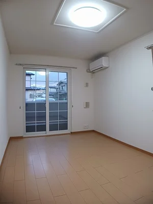 岩手医科大学附属病院周辺のマンスリーマンション・ウィークリーマンション「ヴェルソレイユＣ 101・洋室(No.1292542)」メイン画像