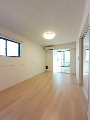 のマンスリーマンション・ウィークリーマンション「シャ・ノワール　センター 101・洋室(No.1292633)」メイン画像