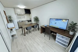 のマンスリーマンション・ウィークリーマンション「アルDEスリー鈴鹿ファミール A202・2DK(No.1292645)」メイン画像