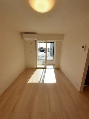 藤岡市のマンスリーマンション・ウィークリーマンション「Ｓｕｎ　ＦｒｏｕｇｅⅡ 103・洋室(No.1292677)」メイン画像