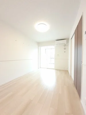 のマンスリーマンション・ウィークリーマンション「アゼリアガーデン 102・洋室(No.1292746)」メイン画像