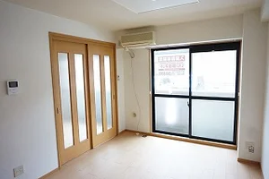 野々市駅（石川県）のマンスリーマンション・ウィークリーマンション「ロイヤルグランデⅡ 103・洋室(No.1293098)」メイン画像