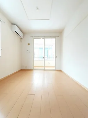 のマンスリーマンション・ウィークリーマンション「モンソレイユⅤ 101・洋室(No.1293104)」メイン画像