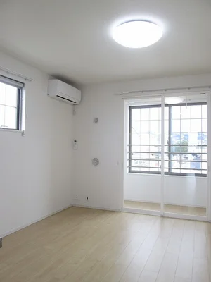 のマンスリーマンション・ウィークリーマンション「アンソレイエⅢ 201・DK(No.1293191)」メイン画像