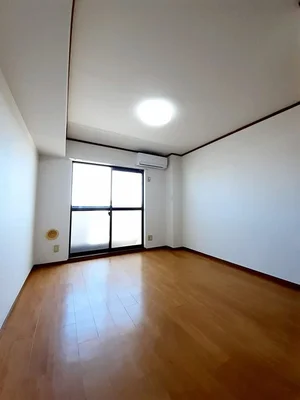 のマンスリーマンション・ウィークリーマンション「レ－ルサイド木村 206・洋室(No.1293231)」メイン画像