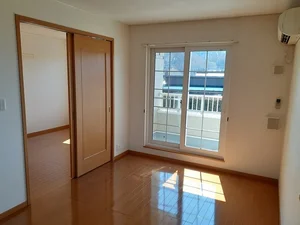 のマンスリーマンション・ウィークリーマンション「パインアヴェニュー　Ｃ 201・洋室(No.1293235)」メイン画像