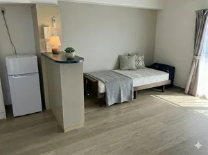 のマンスリーマンション・ウィークリーマンション「🌈新規OP賃料半額🌈【最上階角部屋/駐車場無料】日当たり良好な広々1DK！スーパー徒歩5分🏪オートロック🔒【M062】 601(No.1293306)」メイン画像