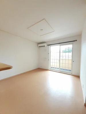 大阪府の大東建託リーシング株式会社のマンスリーマンション・ウィークリーマンション「ソルシェ－ル熊取　Ⅱ番館 102・洋室(No.1293315)」メイン画像