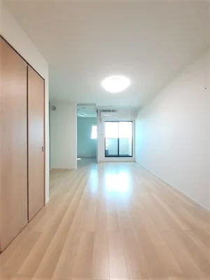 のマンスリーマンション・ウィークリーマンション「ジャダハウス丸亀　Ａ 203・洋室(No.1293322)」メイン画像