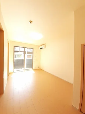 のマンスリーマンション・ウィークリーマンション「グラン・ソレイユ 102・洋室(No.1293388)」メイン画像