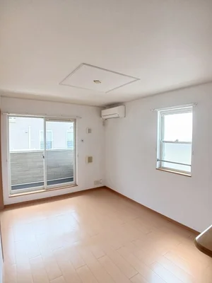 のマンスリーマンション・ウィークリーマンション「スワン　ＫＩＴＡＭＵＲＡ　Ｃ 201・洋室(No.1293399)」メイン画像