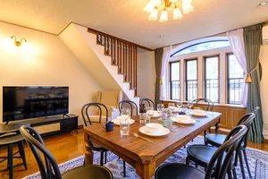 東京音楽大学周辺のマンスリーマンション・ウィークリーマンション「【無料Wi-Fi/新宿まで電車5分/最大10名の広々】Shibuya Urban Retreat ※5~6月空き有 戸建て・戸建て(No.1293456)」メイン画像