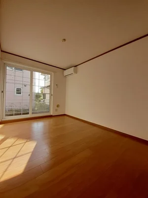 のマンスリーマンション・ウィークリーマンション「ライム・ヒル 102・洋室(No.1293596)」メイン画像