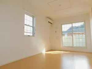 のマンスリーマンション・ウィークリーマンション「エレガント・フィオーレⅠ 203・洋室(No.1293648)」メイン画像