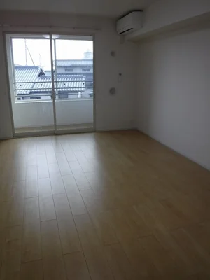 のマンスリーマンション・ウィークリーマンション「ヴィラ　沢村 205・洋室(No.1293818)」メイン画像