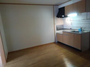 高鷲駅（大阪府）のマンスリーマンション・ウィークリーマンション「メゾン　ドゥ－ズ 102・洋室(No.1294061)」メイン画像