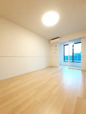 西予市のマンスリーマンション・ウィークリーマンション「ファースト　ステップⅢ 105・洋室(No.1294150)」メイン画像