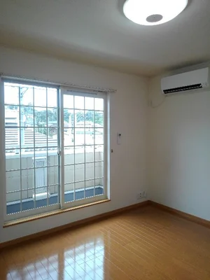 のマンスリーマンション・ウィークリーマンション「ヴィレッジハウスⅤ 202・洋室(No.1294246)」メイン画像