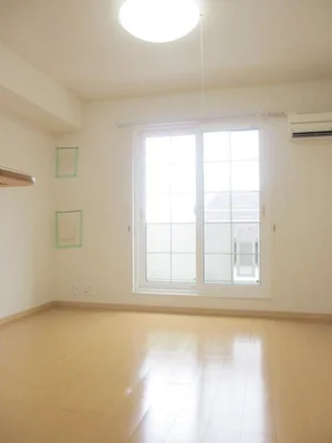 坂之上駅（鹿児島県）のマンスリーマンション・ウィークリーマンション「フォ－クロア 202・洋室(No.1294309)」メイン画像