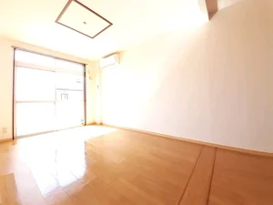 のマンスリーマンション・ウィークリーマンション「エルディム丸清 201・洋室(No.1294712)」メイン画像