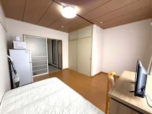 のマンスリーマンション・ウィークリーマンション「🔷🔹🔸🔶⭐駐車場付き🚙⭐つくば駅徒歩圏内⭐1Kタイプ⭐軽量鉄骨造⭐【禁煙&Wi-Fi無料】⭐🔶🔸🔹🔷「T16」 106・1K(No.1294785)」メイン画像