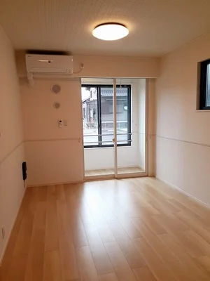 のマンスリーマンション・ウィークリーマンション「ソンメホリスⅡ 101・洋室(No.1295170)」メイン画像