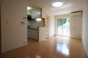 のマンスリーマンション・ウィークリーマンション「ル　ヴィラージュ　Ａ 103・洋室(No.1295470)」メイン画像