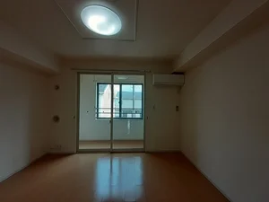 のマンスリーマンション・ウィークリーマンション「サニーウエスト 202・洋室(No.1295597)」メイン画像