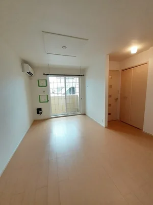 のマンスリーマンション・ウィークリーマンション「リトルツリーフィールド 102・洋室(No.1295642)」メイン画像