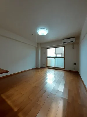 のマンスリーマンション・ウィークリーマンション「Ｃｏｎ　Ｂｒｉｏ 207・洋室(No.1295952)」メイン画像