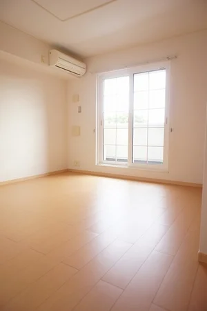 のマンスリーマンション・ウィークリーマンション「アンソレイエ 202・洋室(No.1296006)」メイン画像