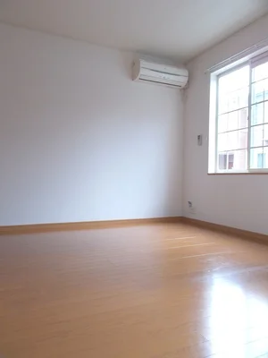 のマンスリーマンション・ウィークリーマンション「カーサグランデＡ 102・洋室(No.1296175)」メイン画像