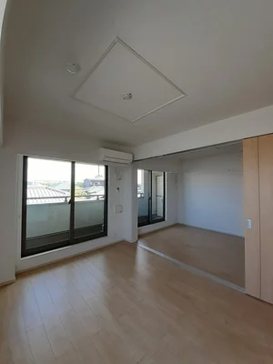 東近江市のマンスリーマンション・ウィークリーマンション「カトル　アンソレイエ 301・洋室(No.1296210)」メイン画像