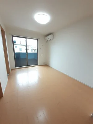 のマンスリーマンション・ウィークリーマンション「カ－サ　ジラソ－レ 102・洋室(No.1296321)」メイン画像