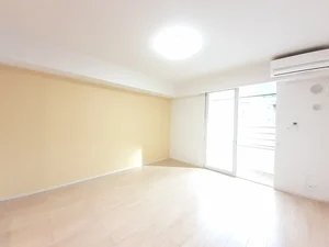 のマンスリーマンション・ウィークリーマンション「ポポラ・イーナ 102・洋室(No.1296442)」メイン画像