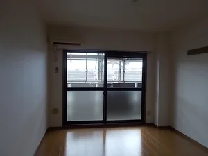 のマンスリーマンション・ウィークリーマンション「リバーシャトー 202・洋室(No.1296497)」メイン画像