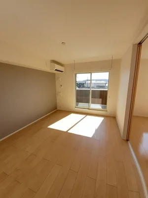 のマンスリーマンション・ウィークリーマンション「ＣＲＯＷＤ真備 203・洋室(No.1296619)」メイン画像