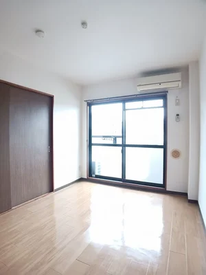 のマンスリーマンション・ウィークリーマンション「ビューセジュールＫ 202・洋室(No.1296631)」メイン画像