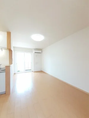 のマンスリーマンション・ウィークリーマンション「セロリー 102・洋室(No.1296635)」メイン画像