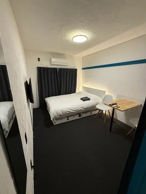 崇福寺駅（長崎県）のマンスリーマンション・ウィークリーマンション「ジェイ上小島 203・ドラム式洗濯乾燥機、ダブルベッド・40インチテレビ(No.1296739)」メイン画像