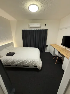 長崎市のマンスリーマンション・ウィークリーマンション「ジェイ上小島 205・ドラム式洗濯乾燥機、ダブルベッド・40インチテレビ(No.1296743)」メイン画像