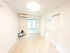 のマンスリーマンション・ウィークリーマンション「グリーン琥珀甲南Ⅱ 101・洋室(No.1296906)」メイン画像